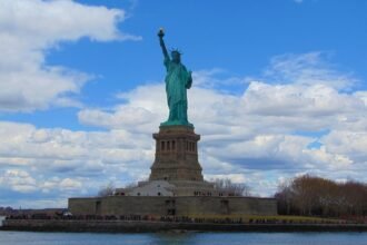 Waterfront Wonders: The Latest Listings on American Islands