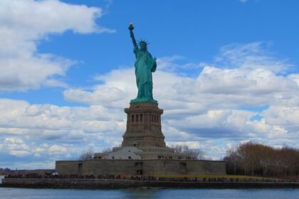 Waterfront Wonders: The Latest Listings on American Islands