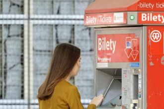 Adjusting Your Home Buying Strategy According to Market Conditions