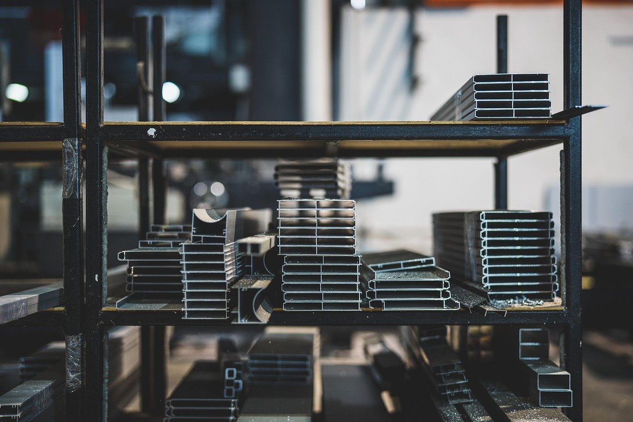 Redefining Industrial Zones: The Role of Robotics in Modern Logistics