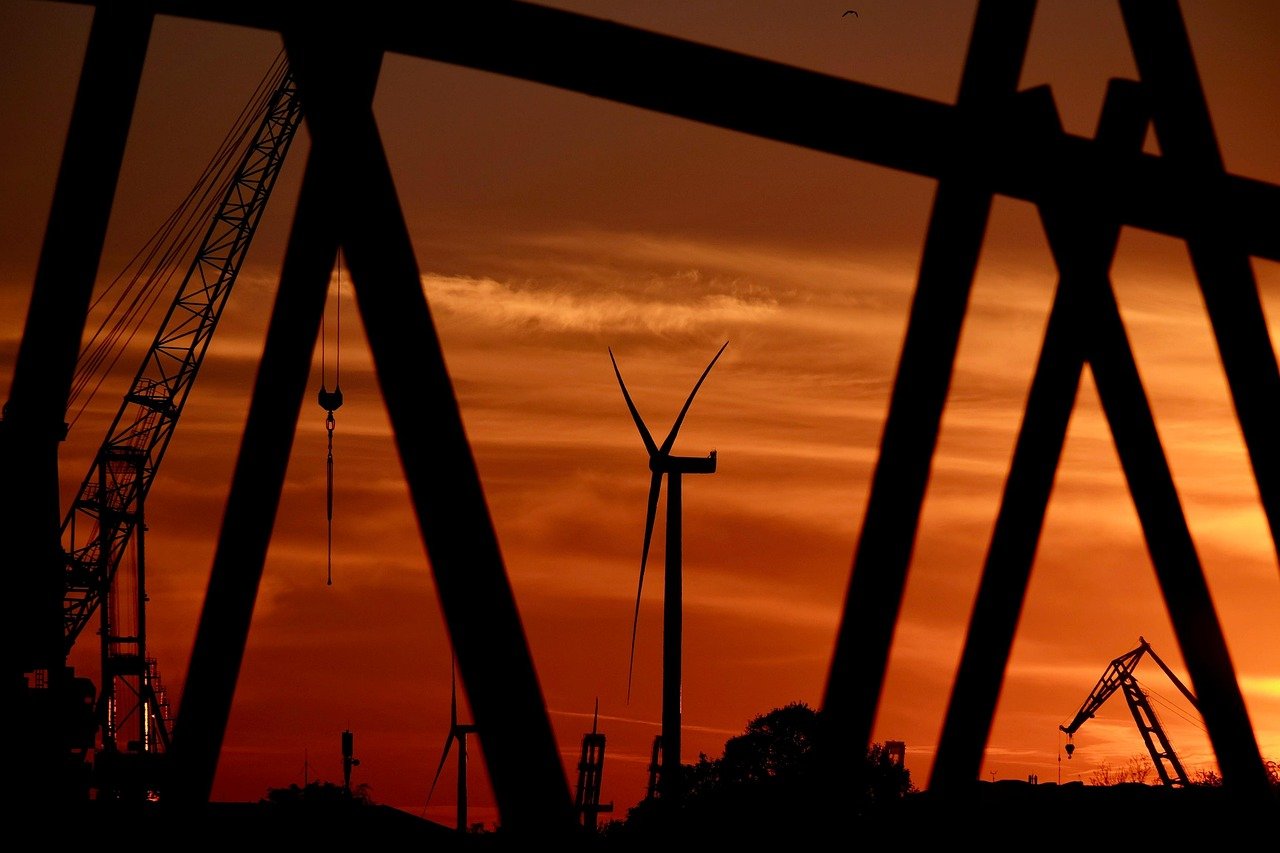 Navigating Supply Chain Challenges: The Role of Smart Warehousing