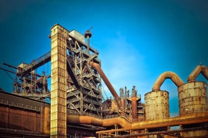 Key Factors Driving Industrial Property Investment in Manufacturing Hubs