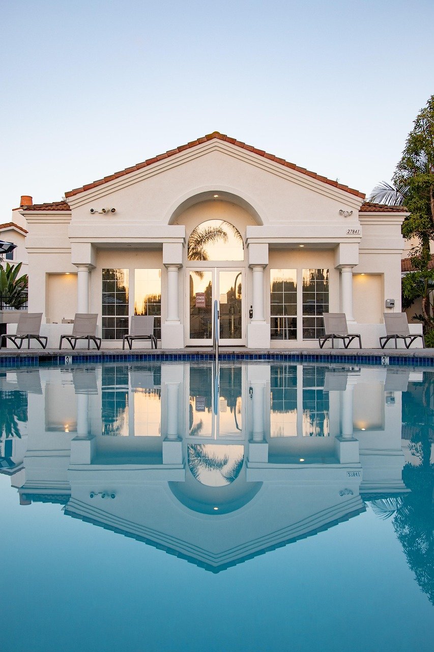 Luxury Living in California: Trends Shaping the Market