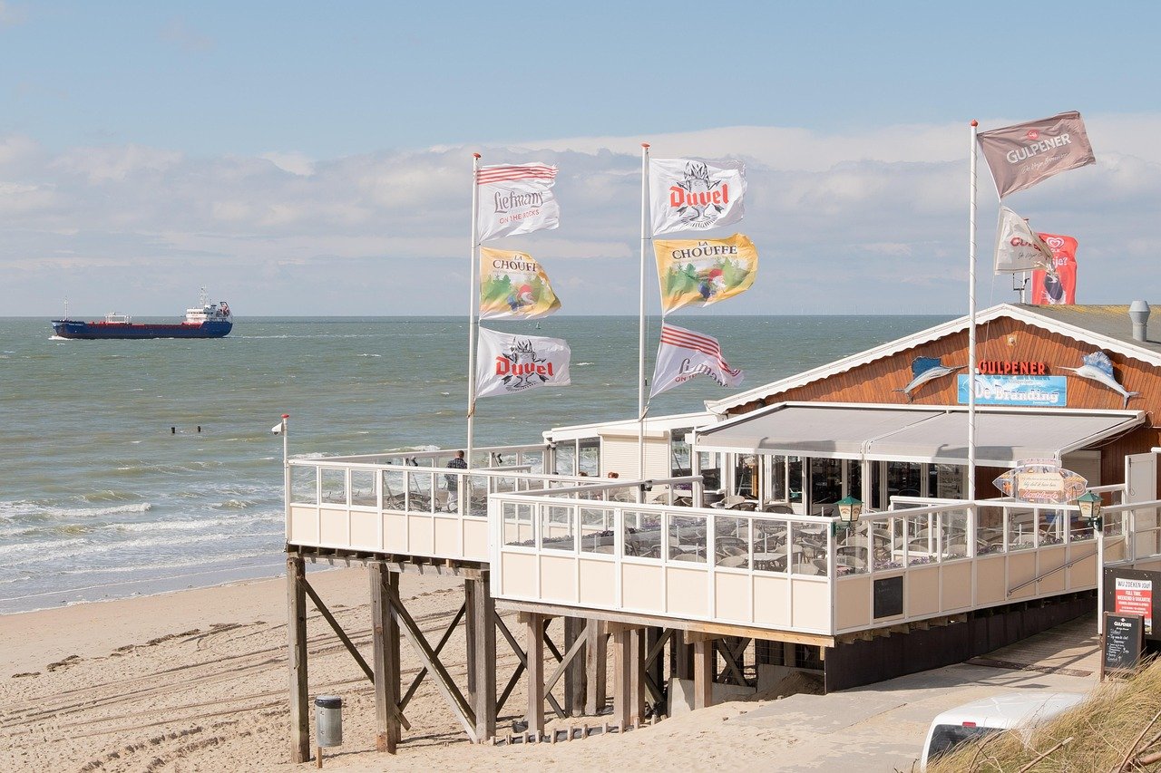 Coastal Culture: Art and Festivals in American Island Communities