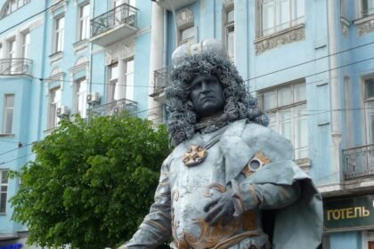 Urban Renewal Projects: Transforming Old Buildings into Modern Condos