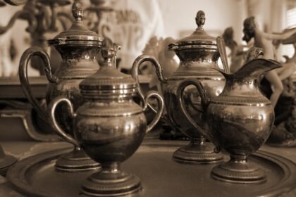 The Allure of Palm Springs: Celebrity Retreats and Their Unique Features