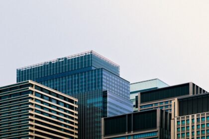 Office Space Transformation: Adapting to Hybrid Work Models