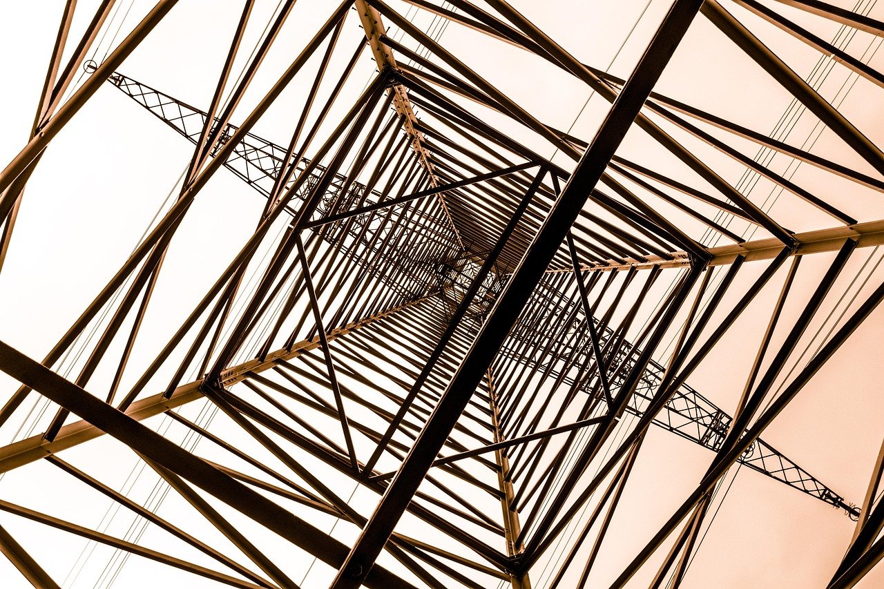 How Supply Chain Innovations are Transforming US Real Estate Investment Strategies