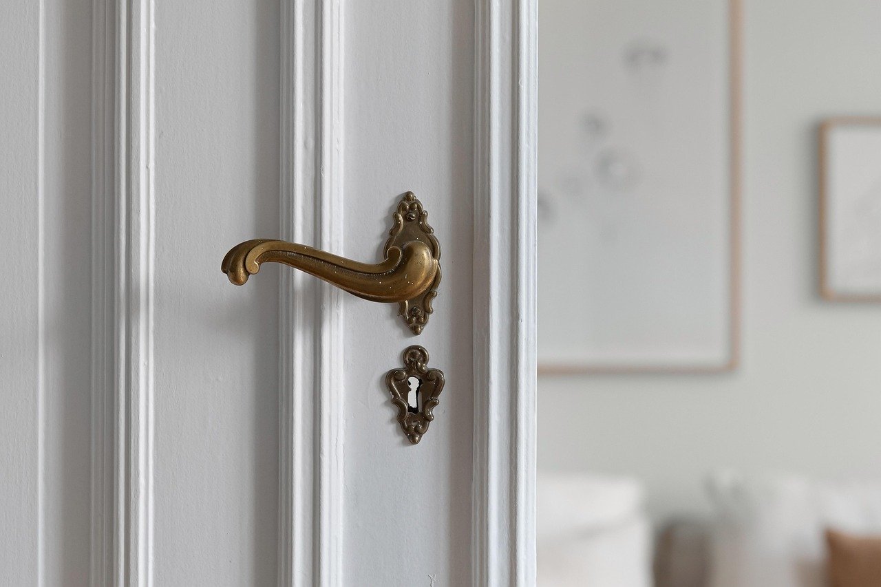 Mansion Safety: How Celebrities Secure Their Luxury Homes