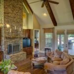 Florida's Luxury Real Estate: Why It's Attracting Global Buyers
