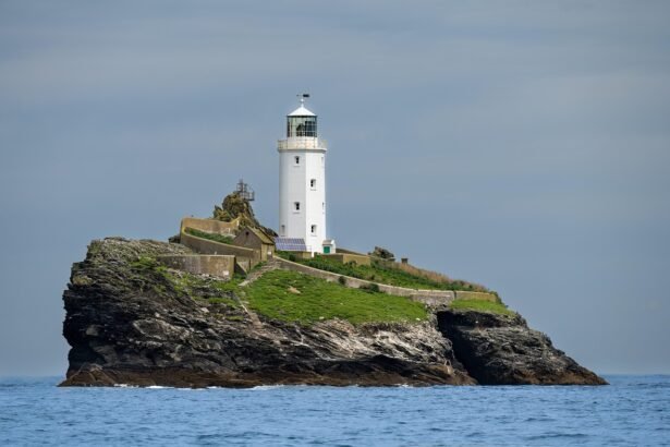 Land and Lifestyle: Understanding the Island Real Estate Market in the U.S.