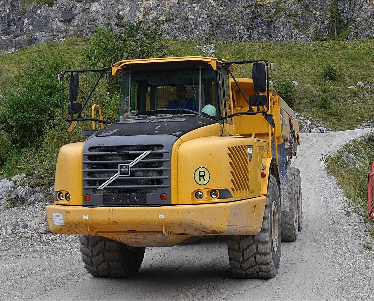 Innovations in Retail Design: Creating Engaging Shopping Experiences