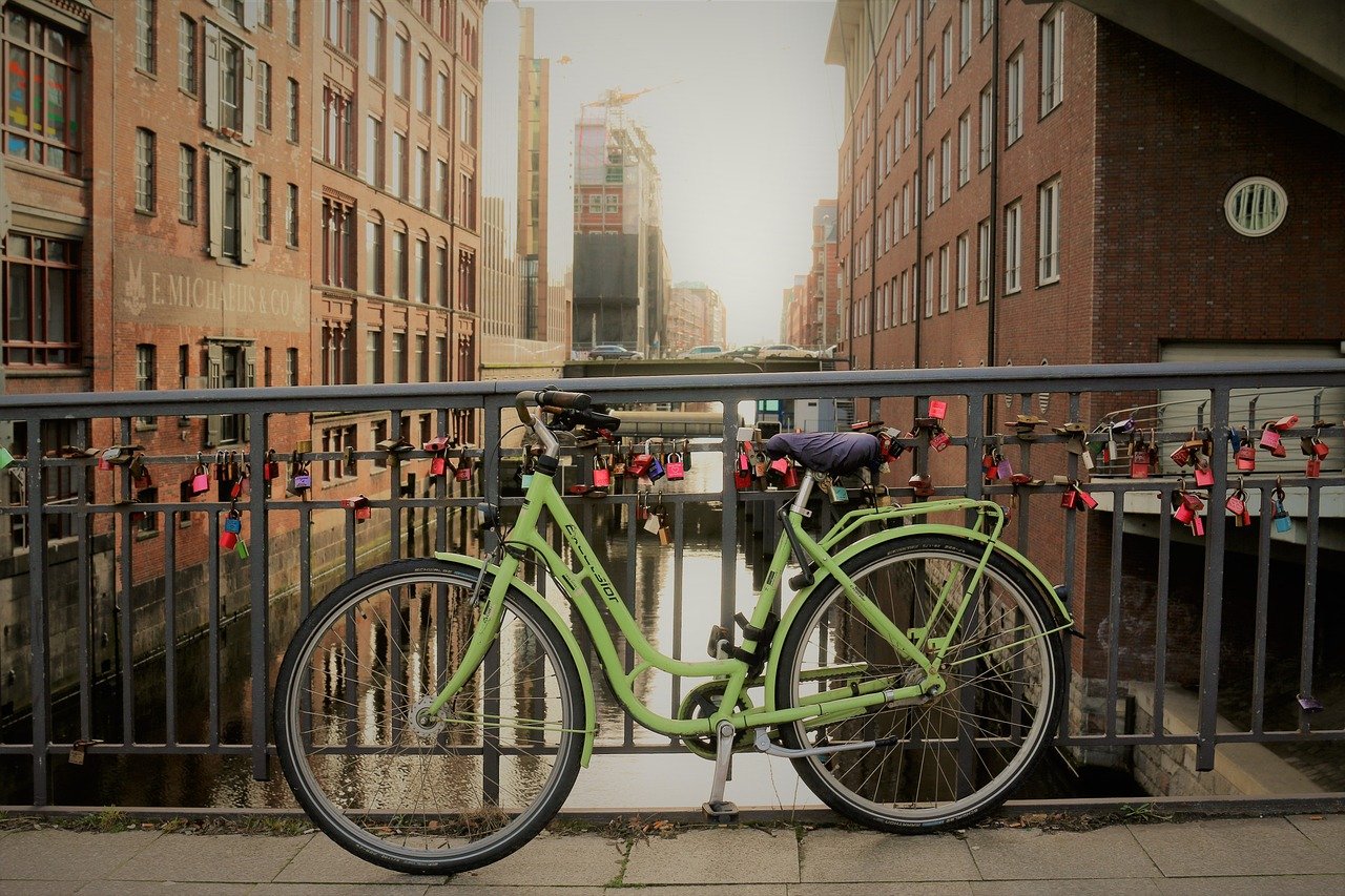 Spotlight on E-Commerce: New Warehouse Developments Meet Growing Demand