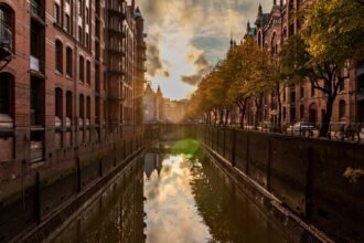 Navigating Zoning Laws and Regulations for American Warehousing Development