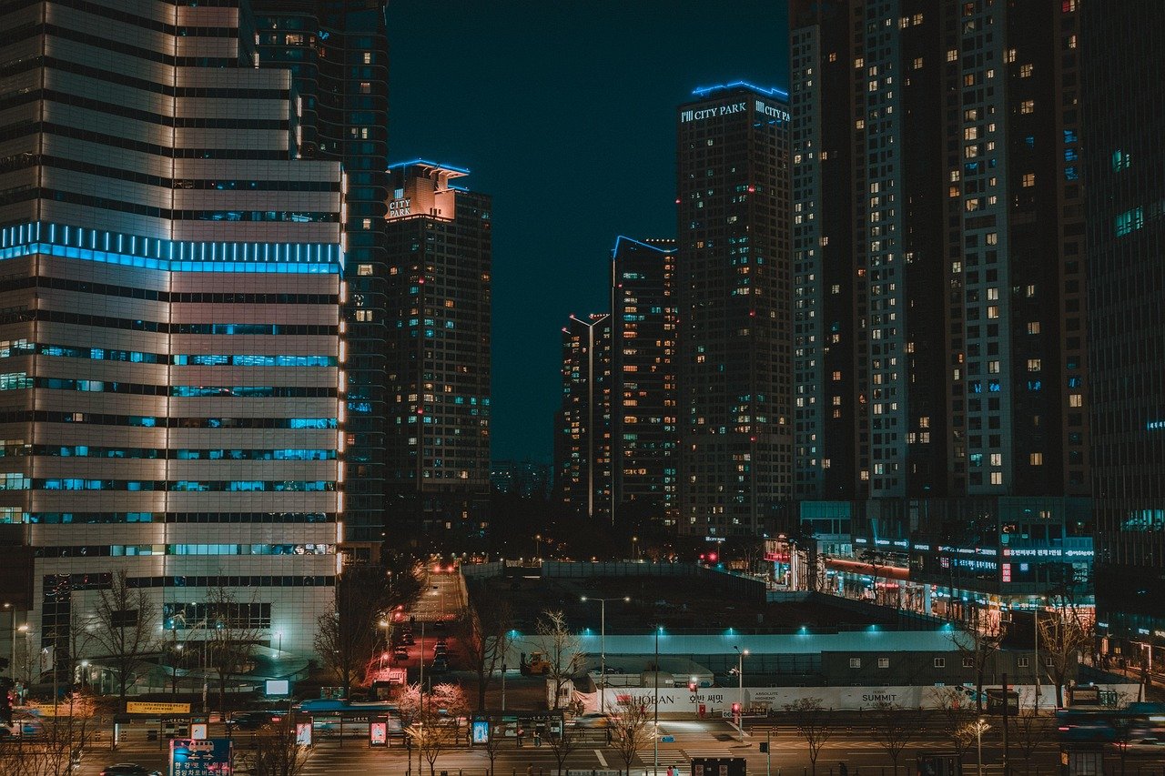 Virtual Reality: Enhancing Residential Design and Planning Experiences