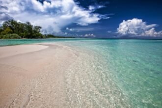 Integrating Renewable Energies in Island Development Projects