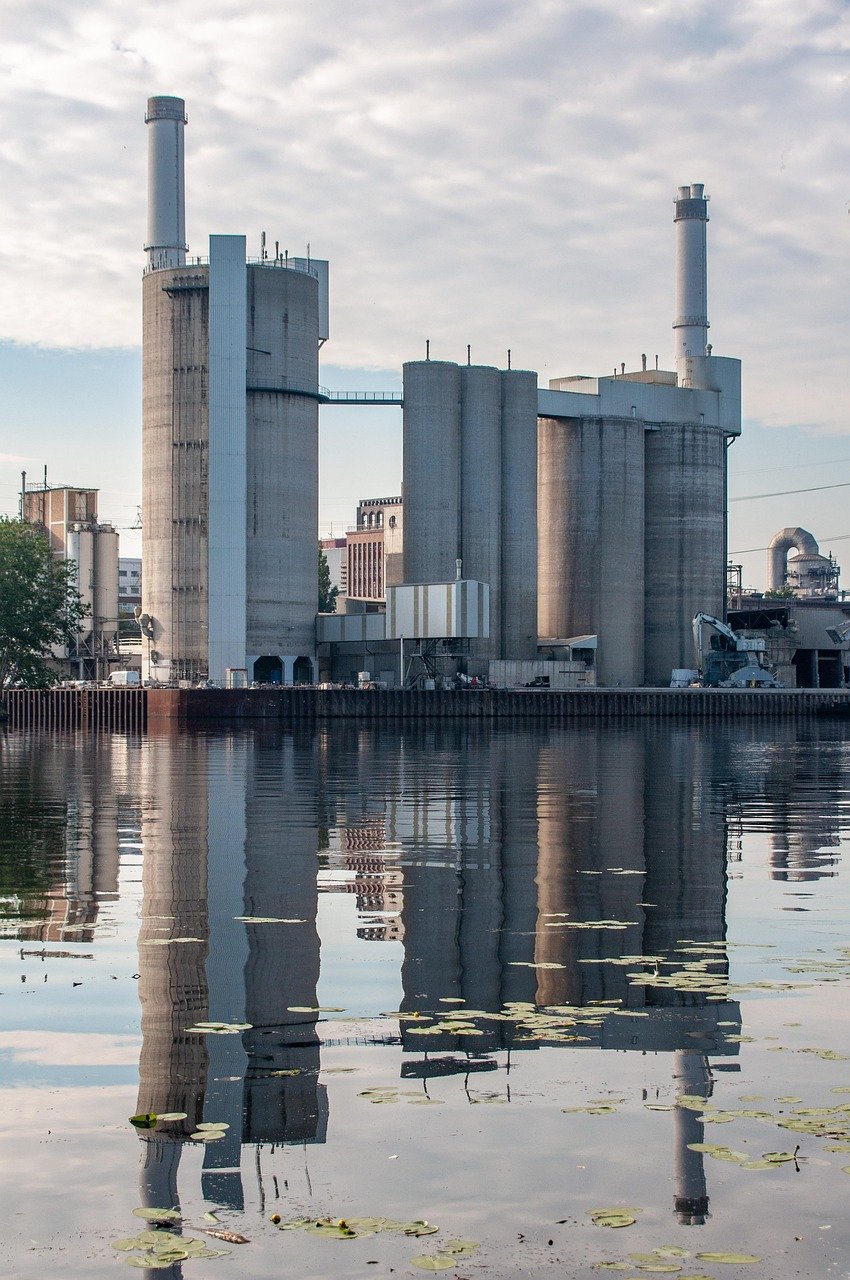 Navigating the Challenges of Automated Logistics Facilities