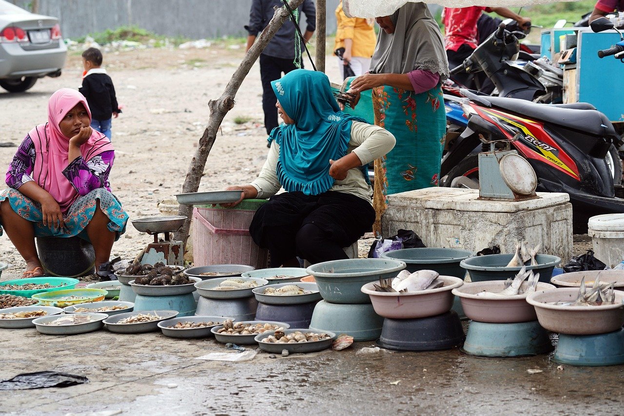 Navigating the Luxury Real Estate Market: Strategies for Investors