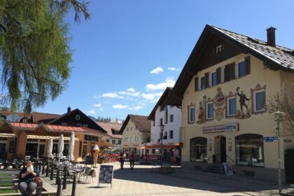 Industrial Property Investment Strategies in Key Manufacturing Areas