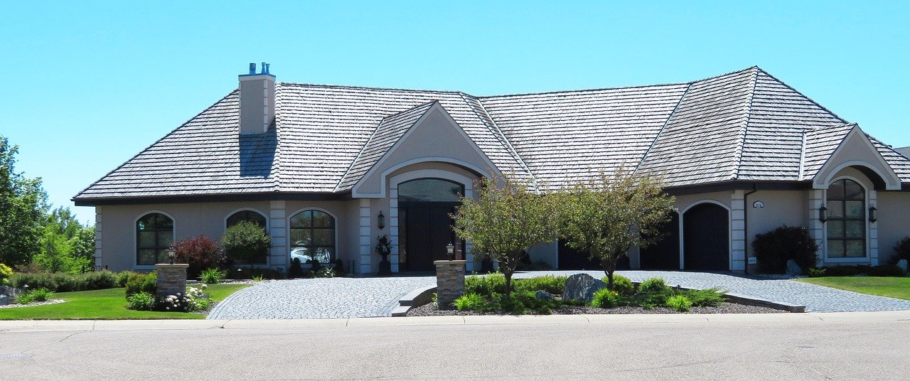 From Starlet to Superstar: The Transformation of Ariana Grande's Luxe Estates