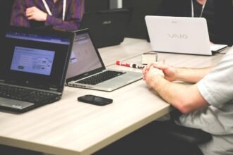 A Deep Dive into Suburban vs. Urban Office Space Demand