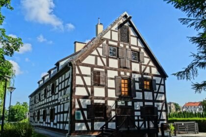 The Impact of E-Commerce Growth on U.S. Warehouse Properties