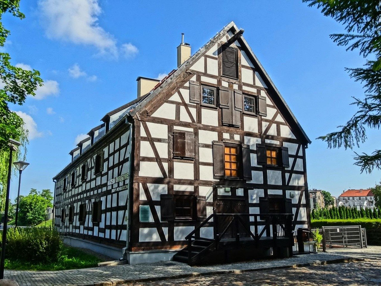 The Impact of E-Commerce Growth on U.S. Warehouse Properties