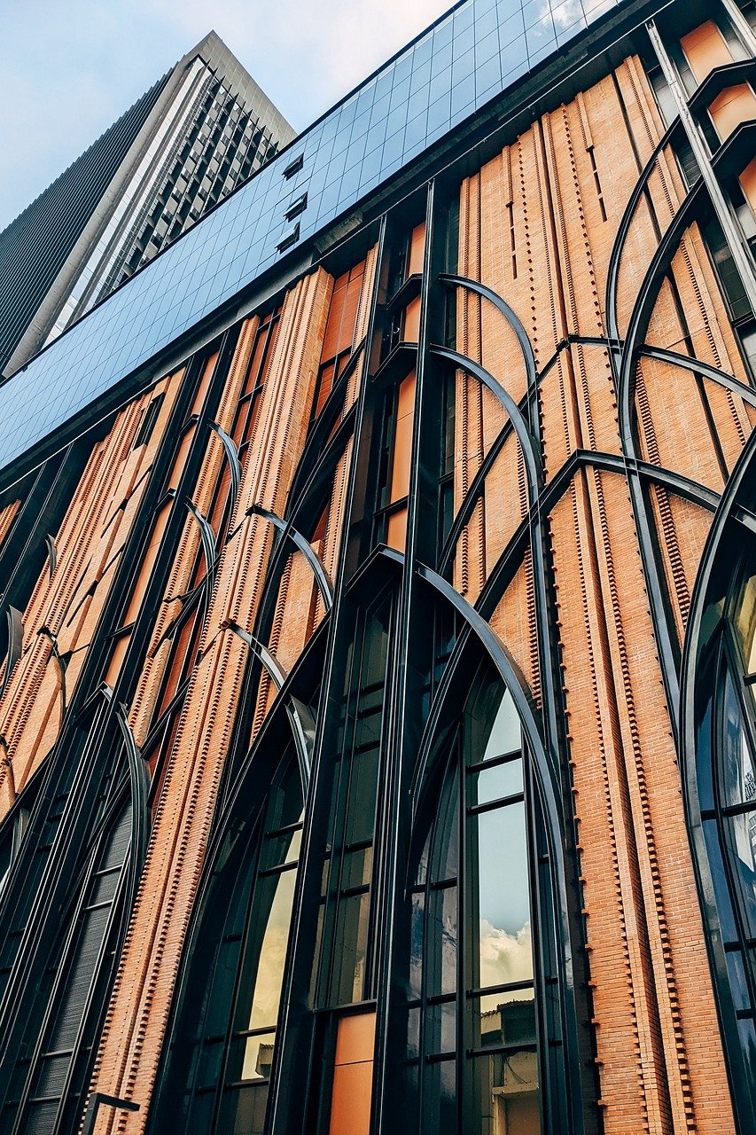 Corporate Investment Trends in American Retail Real Estate