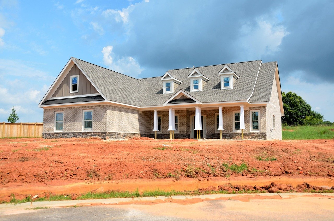California vs. New York: Luxury Real Estate Trends Compared