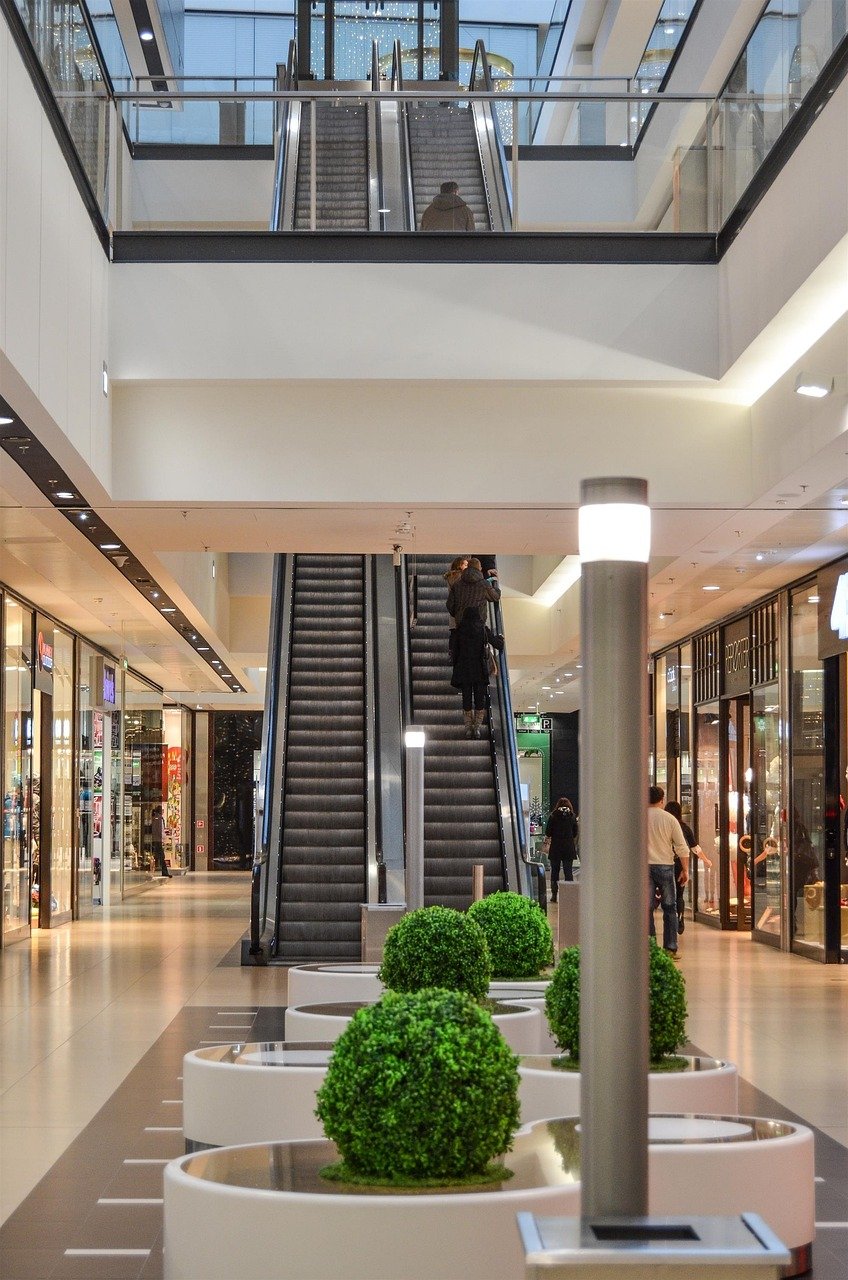 Pricing Your Property Right: Strategies for a Competitive Edge