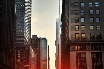 Sustainable Urban Planning: Integrating Smart Technology in Housing Developments