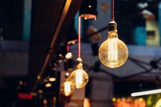 Innovations in Warehouse Design: Embracing Automation and Robotics