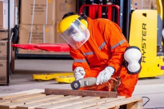 The Shift from Traditional to Tech-Driven Warehousing Solutions