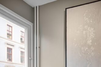 Blake Lively and Ryan Reynolds' Family Mansion: Blending Luxury with Homeliness