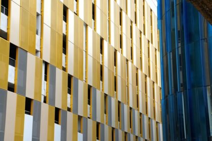 Real Estate Trends: Corporate Money Flowing into America’s Suburban Office Spaces