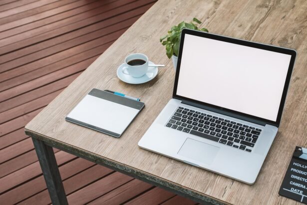 The Future of Co-Working Spaces: Adapting to Market Shifts and Hybrid Workforces