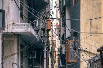 How to Leverage Market Analysis for Smarter Real Estate Investments
