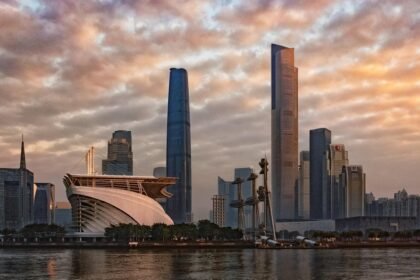 Integrating Renewable Energy Solutions in New Builds