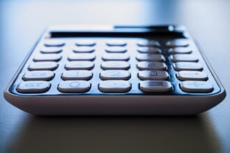 Office Building Investments: Navigating the Market Amid Economic Uncertainty