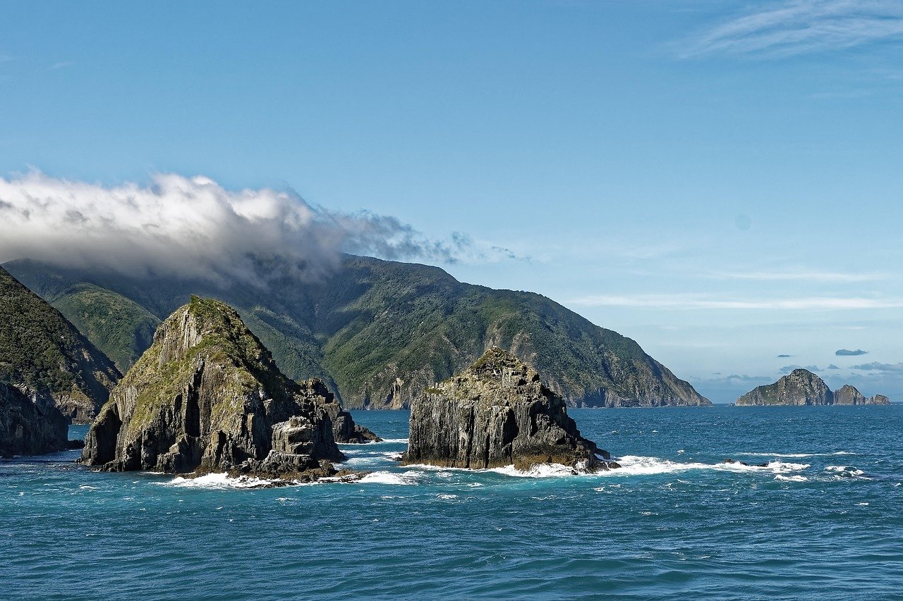 Coastal Havens: The Best Islands for Eco-Living in the U.S.