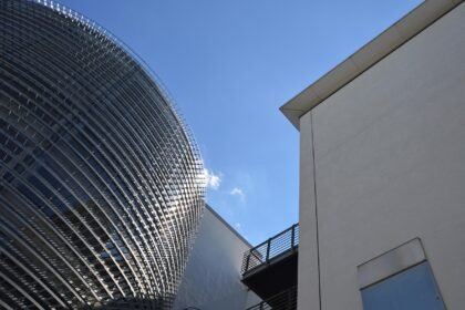 How Amenities Influence Rental Prices in Urban Apartments