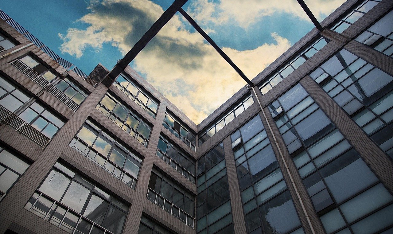 Green Roofs and Vertical Gardens: Enhancing Urban Residential Spaces