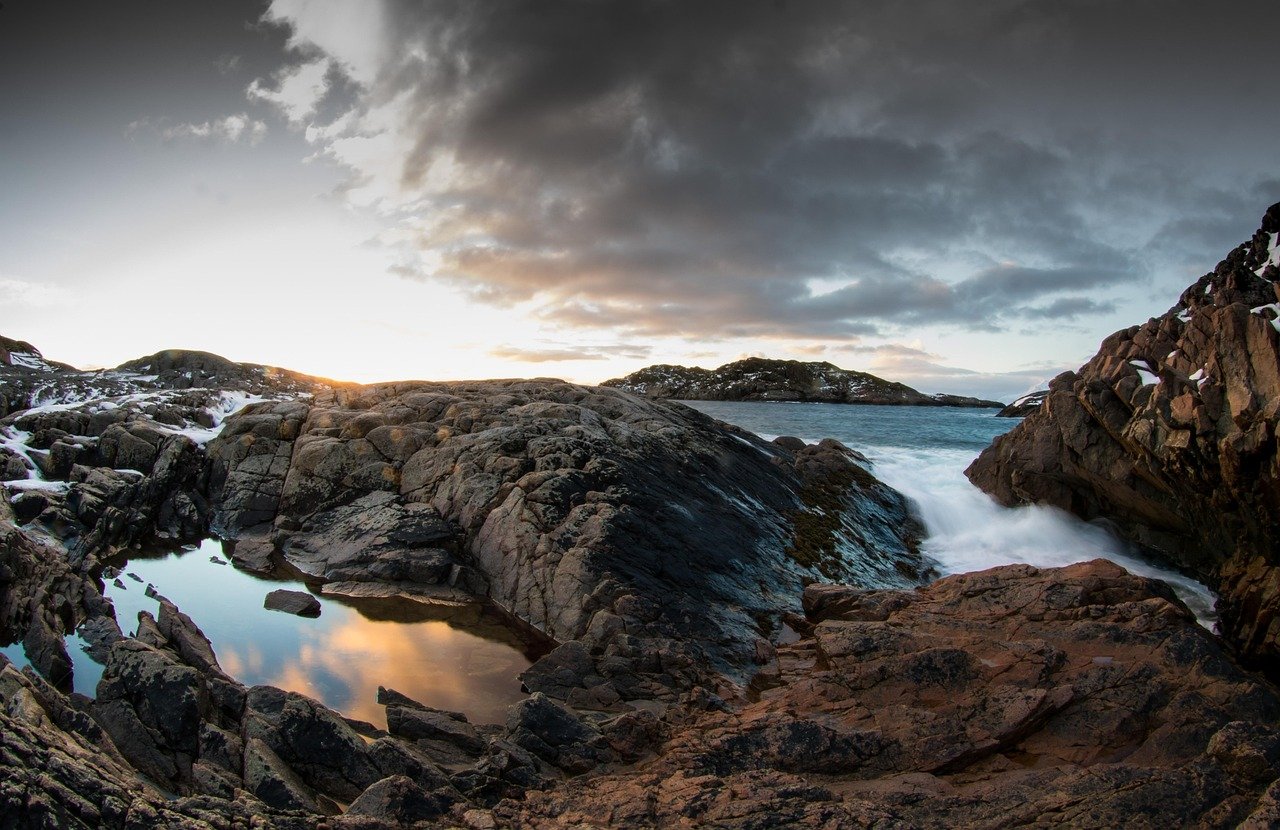 Investing in Paradise: Real Estate Opportunities in U.S. Island Resorts