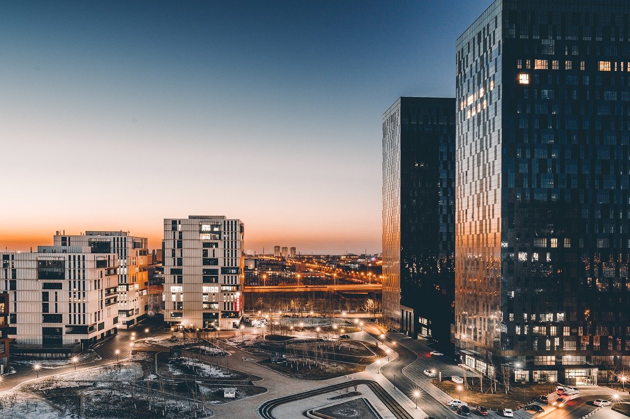 The Role of Technology in Shaping Retail and Office Space Demand