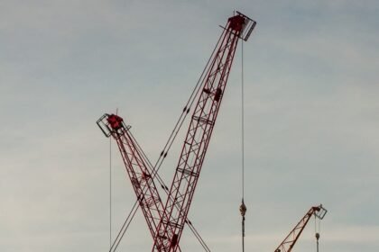 Exploring the Impact of Robotics on American Logistics Real Estate