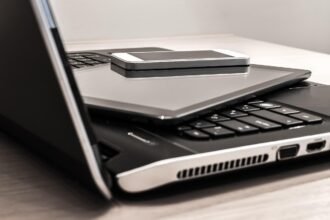 The Role of AI in Streamlining Supply Chain Operations
