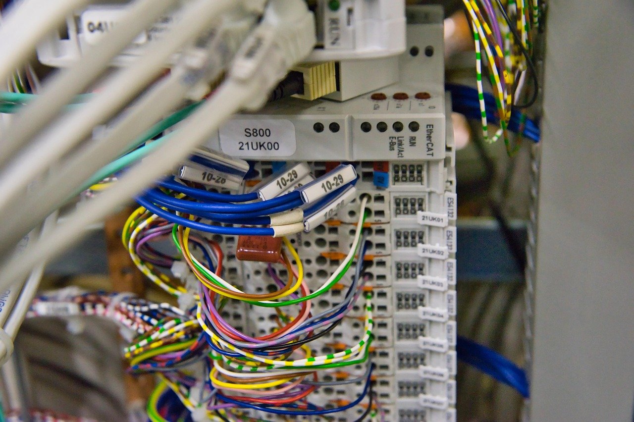 The Impact of 5G on Warehouse Operations and Logistics